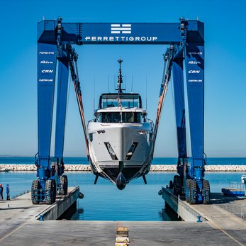 Zoya B yacht exterior 3