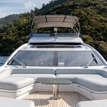 Azimut S8/ 50 yacht exterior 2