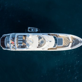 Anya yacht exterior 3