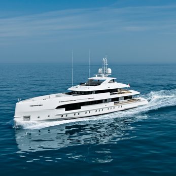 Danica yacht exterior 3