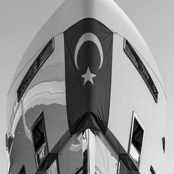 Sirena 42M/01 yacht interior 2