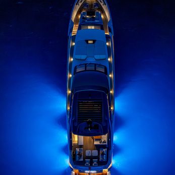 Match yacht exterior 7