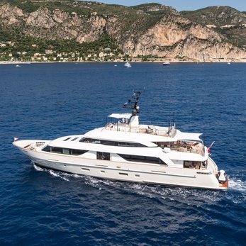 Aramis yacht exterior 2