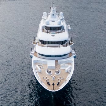 Radiant yacht exterior 2