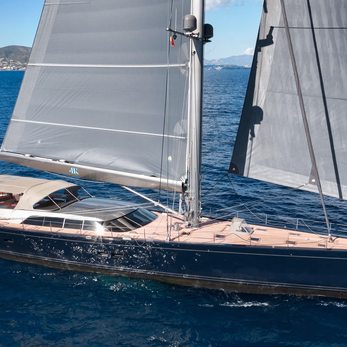 4K yacht exterior 2