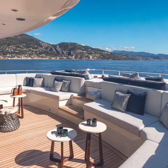 Asante yacht exterior 4