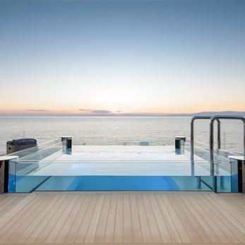 O'Madeleine yacht exterior 2