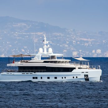 Jesma II yacht exterior 5