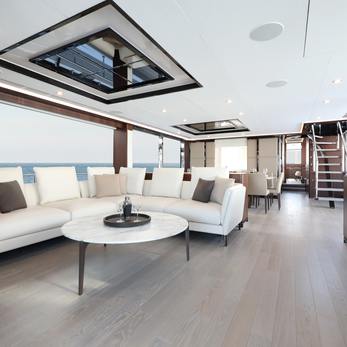 Ocean Alexander 32L/15 yacht interior 5