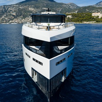 Angiola yacht exterior 2