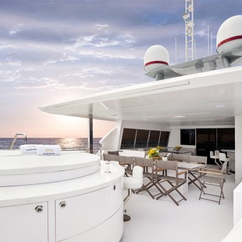 To-Kalon yacht exterior 2