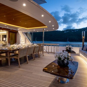 Juneluck yacht exterior 5