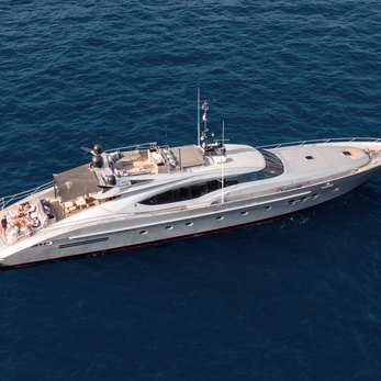Skyfall yacht exterior 4