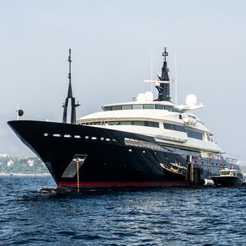 Alfa Nero yacht exterior 2