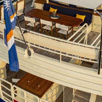 Scintilla Maris yacht interior 6