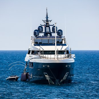 SaraStar yacht exterior 3