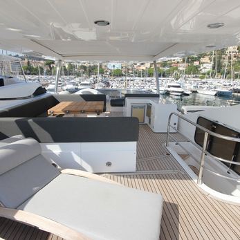 Alafia yacht interior 3