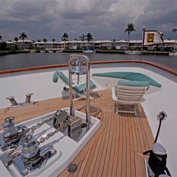 Ukara yacht exterior 2