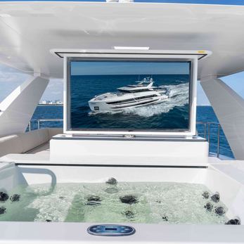 Horizon FD100 /914 yacht interior 3