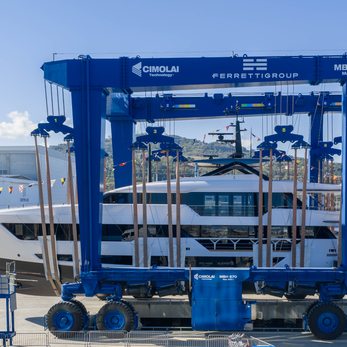 Parabolica 2 yacht exterior 4