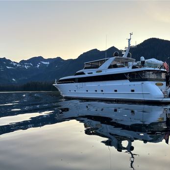 Blackwood yacht exterior 5