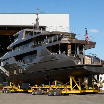 Zembra yacht exterior 2
