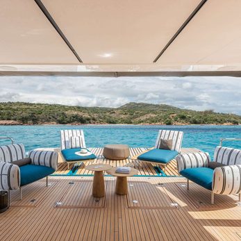 Imladris yacht exterior 4