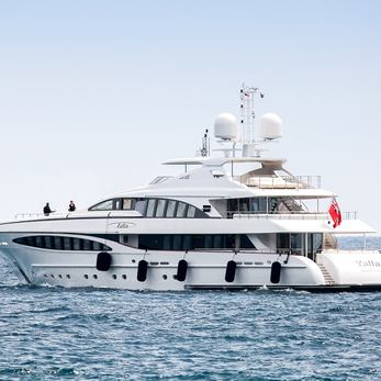 Yalla yacht exterior 2