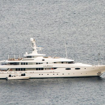 Amaral yacht exterior 3