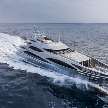 Panthera yacht exterior 2