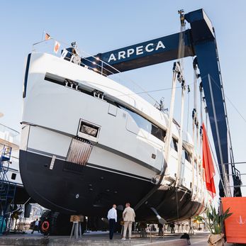 Gemini yacht exterior 2