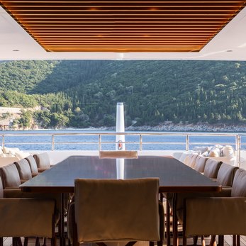 Alunya yacht interior 4