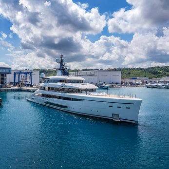 Amor a Vida yacht exterior 5