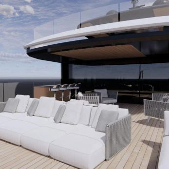 Eva4Eva yacht exterior 2