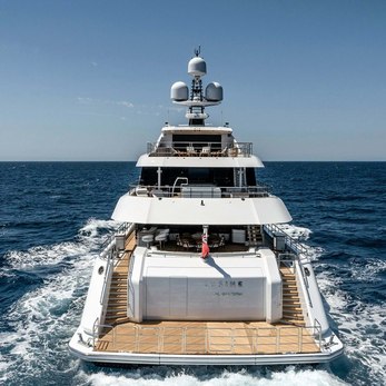 Lusine yacht exterior 5