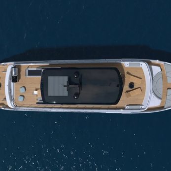 CLX96/01 yacht exterior 3