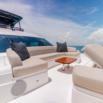 Knot Zen yacht interior 2