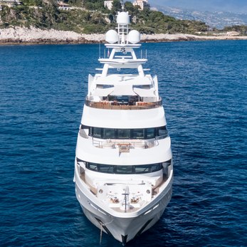 Lucky Lady yacht exterior 2