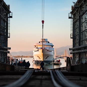 Legacy 4 yacht exterior 2