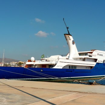 Navtilvs yacht exterior 5