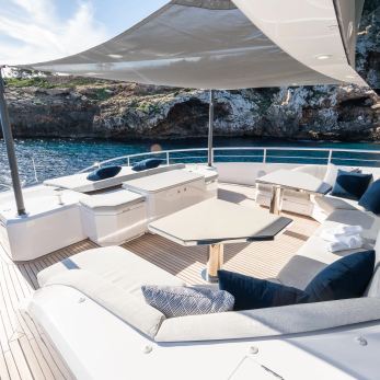 Horizon FD100 /912 yacht exterior 3