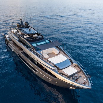 Fatima yacht exterior 3