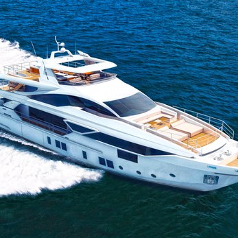 Emuna yacht exterior 2