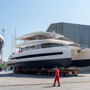 E-CAT 80/02 yacht exterior 5