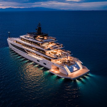 Silver Fox yacht exterior 5
