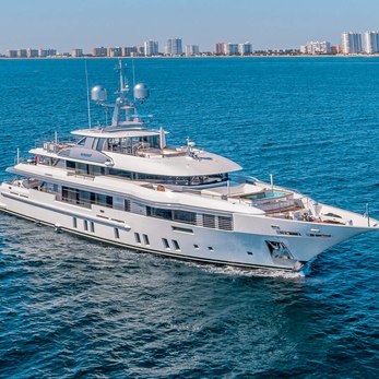 E.Motion+ yacht exterior 2