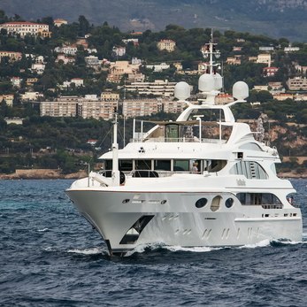 Lady B yacht exterior 4