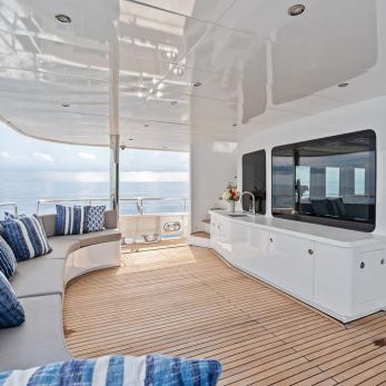 Samsara yacht interior 5