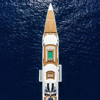 Mar yacht exterior 3