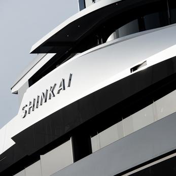 Shinkai yacht exterior 4